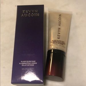 COPY - KEVYN AUCOIN solar quartz BNIB